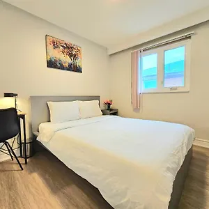  Homestay A Away-cozy Guest In