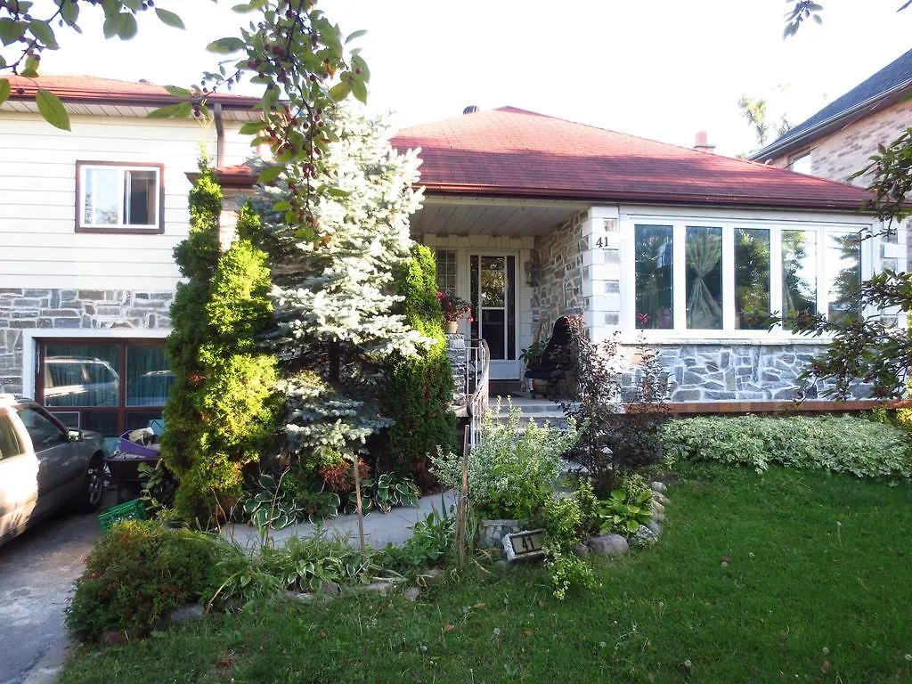 North York Bb Bed & Breakfast location