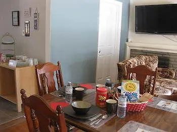 North York Bb Bed & Breakfast Toronto 0*,