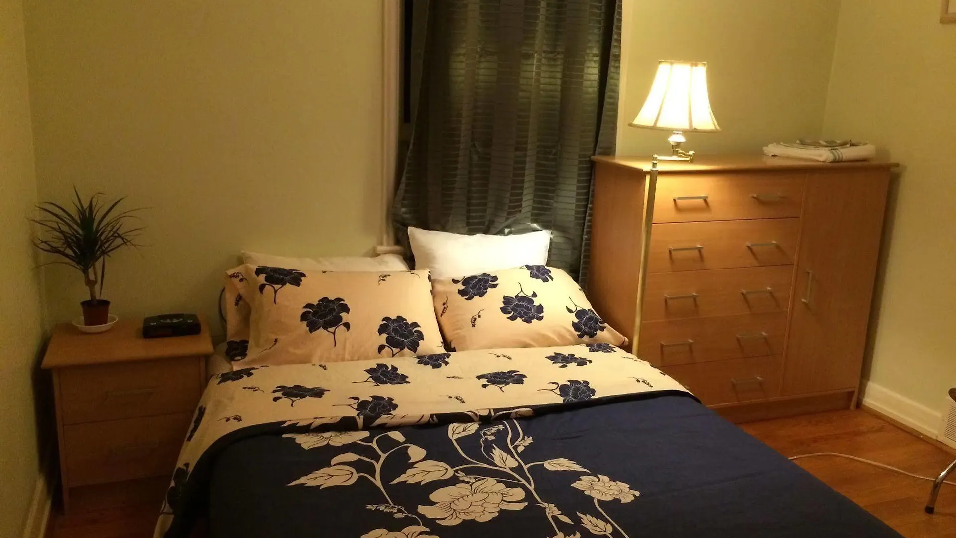 North York Bb Bed & Breakfast Toronto 0*,