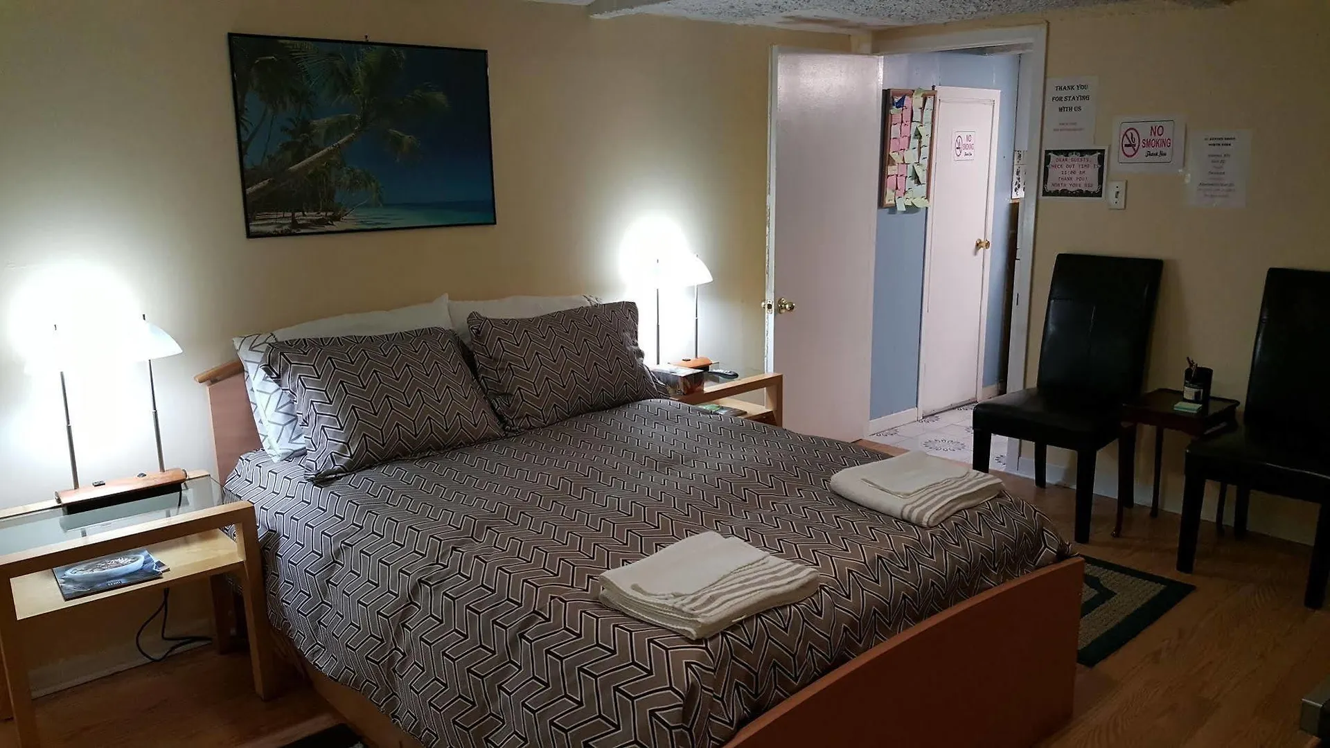 North York Bb Bed & Breakfast Toronto Homestay