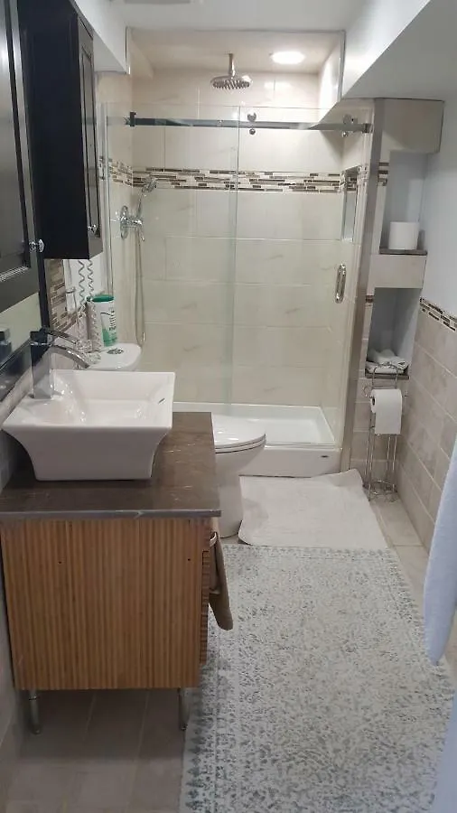 North York Bb Bed & Breakfast Toronto Homestay