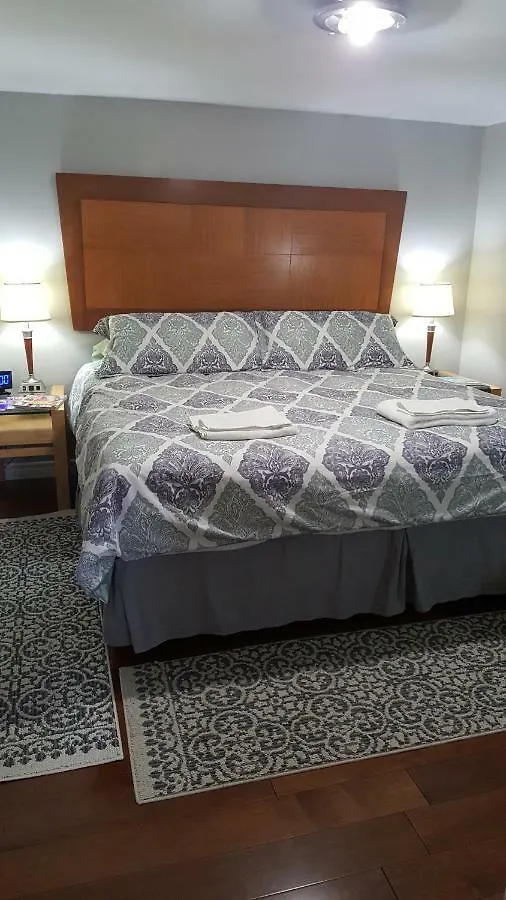 North York Bb Bed & Breakfast Toronto Homestay